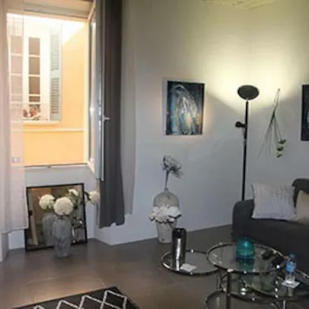 Charmant Studio Au Coeur De St Tropez Quartier Historique La Ponche * Сен-Тропе