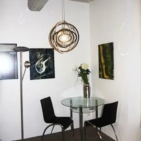 Апартаменты Charmant Studio Au Coeur De St Tropez Quartier Historique La Ponche *